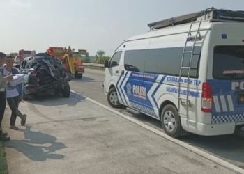 Kecelakaan Truk Vs Avanza di Tol Jombang – Mojokerto