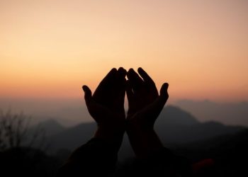 Fakta Terbaru Pindah Agama Saat Dewasa, Angka Atheis Meningkat