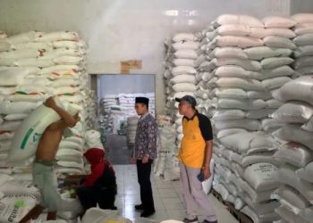 Pemkab Trenggalek Sidak Beras Oplosan ke Distributor