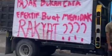 Aturan Pajak Tambang di Blitar Bikin Sopir Truk Meradang (foto/ist)