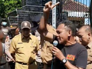 Unjuk rasa GPI di Pemkab Blitar mengultimatum Bupati