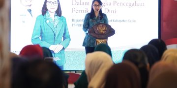 Mbak Cicha Tekankan Lingkungan Keluarga Jadi Benteng Pencegahan Pernikahan Dini. Foto : Dok. Pemkab Kediri