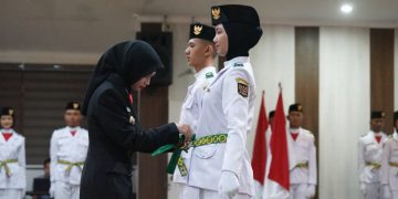 Mbak Wali Kukuhkan Paskibraka Kota Kediri Tahun 2025. Foto : Dok. Pemkot Kediri