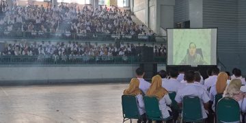 Bupati Jember saat menyampaikan terkait pengusulan seluruh tenaga R4 jadi P3K melalaui zoom meeting