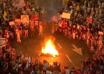 demo warga Israel menuntut perang gaza diakhiri