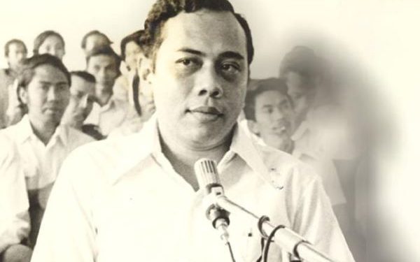 Sjahrir atau Dr Sjahrir ekonom Indonesia saat mahasiswa punya kredo buku pesta dan cinta