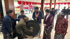 Jamasan pusaka di pendopo Kabupaten Trenggalek