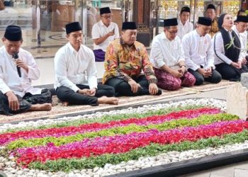 Kaesang Pangarep ziarah ke makam Gus Dur di Ponpes Tebuireng Jombang