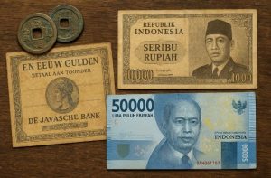 Beragam mata uang di Indonesia