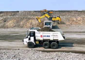 truk kargo tanpa sopir semakin banyak dijumpai di Cina