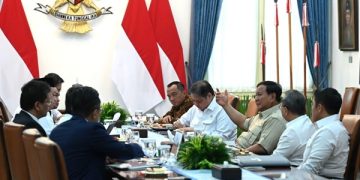 Presiden Prabowo Pimpin Rapat Pembukaan Lapangan Kerja Baru