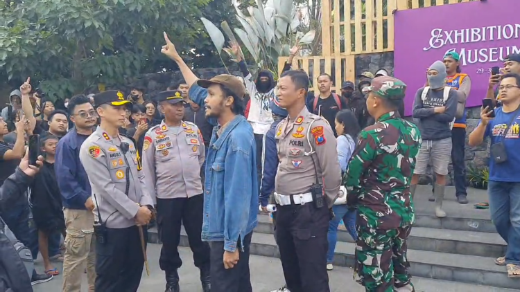 Polisi Tangkap Terduga Penghasut Kerusuhan di Kediri