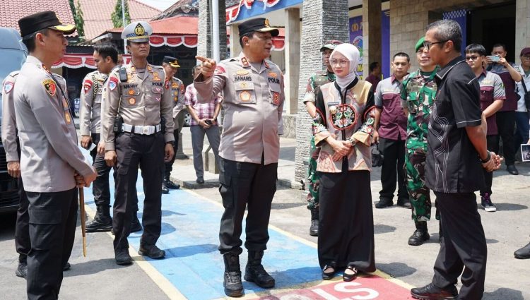 Sambut Kapolda Jatim ke Kota Kediri, Mbak Wali Dorong Kebersamaan Wujudkan Kediri Aman. Foto : Dok. Pemkot Kediri