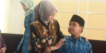 Mbak Wali Lepas Kafilah Kota Kediri Berlaga di MTQ XXXI Tingkat Provinsi Jawa Timur. Foto : Dok. Pemkot Kediri