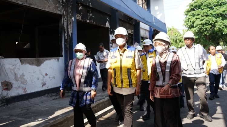 Mbak Wali Bersama Pimpinan DPRD Dampingi Menteri PU Tinjau Kondisi Gedung DPRD Kota Kediri Pasca Terbakar