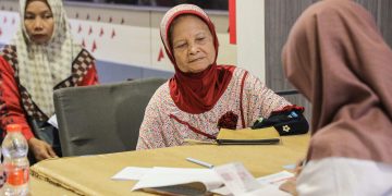 KPM menerima Bansos. Foto : Dok. Pemkot Kediri