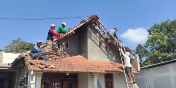 Puluhan Rumah Rusak Akibat Diterjang Puting Beliung. Foto : Bacaini.ID/A.K Jatmiko