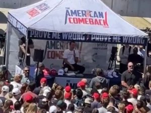 Charlie Kirk loyalis Presiden Donald Trump tewas ditembak