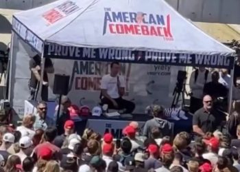 Charlie Kirk loyalis Presiden Donald Trump tewas ditembak