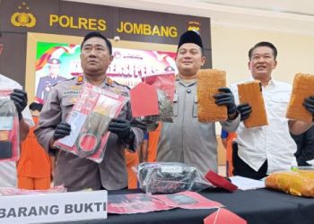 Menantu anggota DPRD Jombang jadi kurir ganja