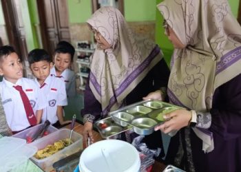 sekolah di Jombang tolak program MBG
