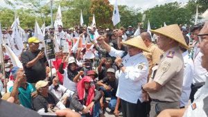Massa aksi petani Blitar di Hari Tani Nasional
