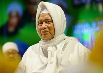 Profil KH Anwar Manshur, Penjaga Tradisi Keilmuan Pesantren