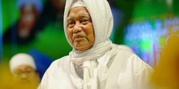 Profil KH Anwar Manshur, Penjaga Tradisi Keilmuan Pesantren