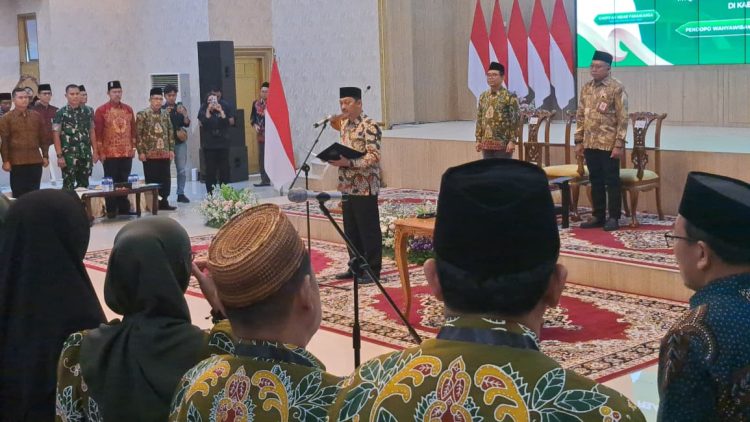 Pelantikan Ratusan Dewan Hakim  untuk mengawal jalannya Musabaqah Tilawatil Qur’an (MTQ) XXXI di Pendopo Wahyawibawagraha