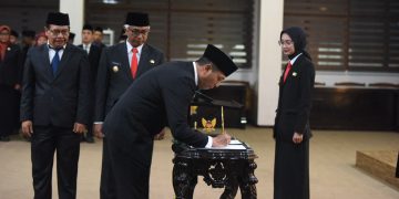 Mbak Wali Lantik Penjabat Sekda dan Tiga Pejabat Pimpinan Tinggi Pratama. Foto : Dok. Pemkot Kediri