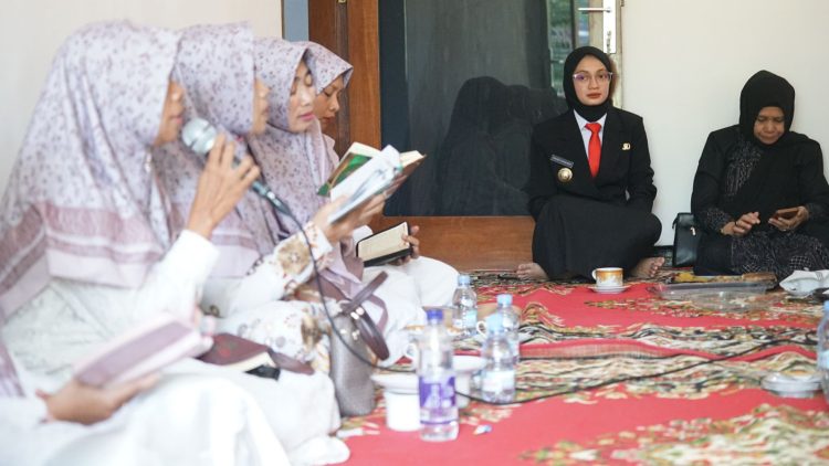 Dari Rumah Dinas, Doa untuk Kota Kediri Menggema: Mbak Wali Tutup Khotmil Quran Penuh Khidmat