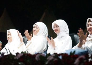 Mbak Wali Hadiri Lirboyo Bersholawat Bersama Ketua Umum PBNU. Foto : Dok. Pemkot Kediri