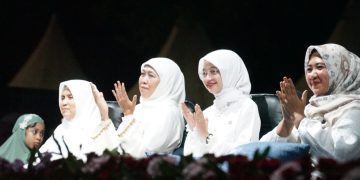 Mbak Wali Hadiri Lirboyo Bersholawat Bersama Ketua Umum PBNU. Foto : Dok. Pemkot Kediri