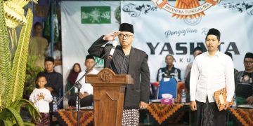 Pimpin Apel Hari Santri di Kelurahan Pakunden, Gus Qowim: Santri Harus Jadi Penjaga Nilai dan Teladan di Era Digital