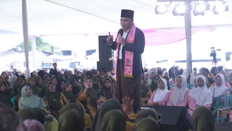 Gus Fawait Manfaatkan Pengajian Ibu-ibu untuk Sosialisasi Program Pemerintah