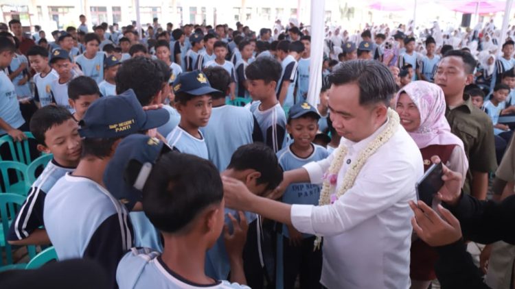 Gus Fawait Gencar Kampanyekan Risiko Menikah Muda untuk Tekan Kematian Ibu-Bayi