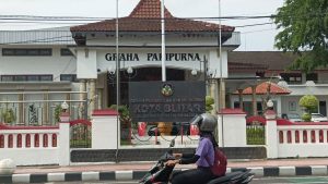 oknum dprd kota blitar dinonaktifkan
