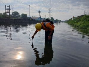 Banjir merendam jalur kereta api