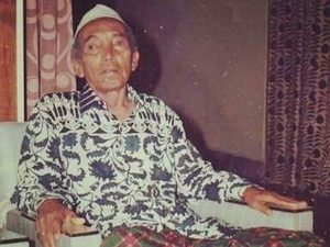 KH Mahrus Ali Lirboyo Kediri