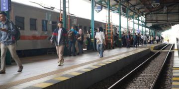 PT KAI daop 7 Madiun merayakan hari santri nasional 2025