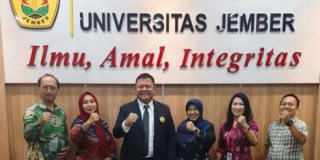 Tonny Andreas mantan Ketua KONI Blitar raih cumlaude