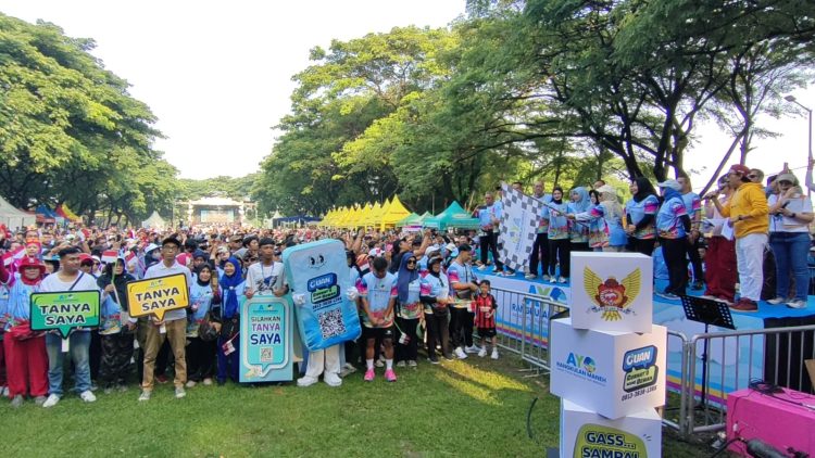 DPRD Jatim Ajak Mlaku Bareng Ribuan Warga di Kediri