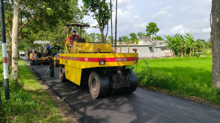 Perbaikan Jalan Rusak Dikebut, Ribuan Titik Sudah Ditangani Pemkab Jember