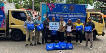 BNN RI Salurkan 1000 Paket Bantuan Untuk Korban Semeru
