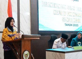 Pelantikan Ketua TP PKK Kecamatan se-Kota Kediri, Mbak Wali Berpesan PKK harus sinergis dan inovatif. Foto : Dok. Pemkot Kediri