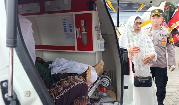 Peziarah Meninggal Dunia Saat Hendak ke Makam Gus Dur