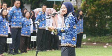 Mbak Wali Tegaskan Kesiapsiagaan Hadapi Musim Hujan saat Pimpin Apel Pagi