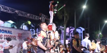 JEMBER GEMILANG: Karnaval Marching Band Internasional Buka Parade Malam yang Memukau