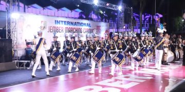Karnaval Internasional Jember 2025 Dimulai dengan Parade Malam Spektakuler