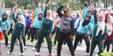 Pagi Ceria Bersama GOW, Gus Qowim Ajak Perempuan Kediri Tetap Bugar